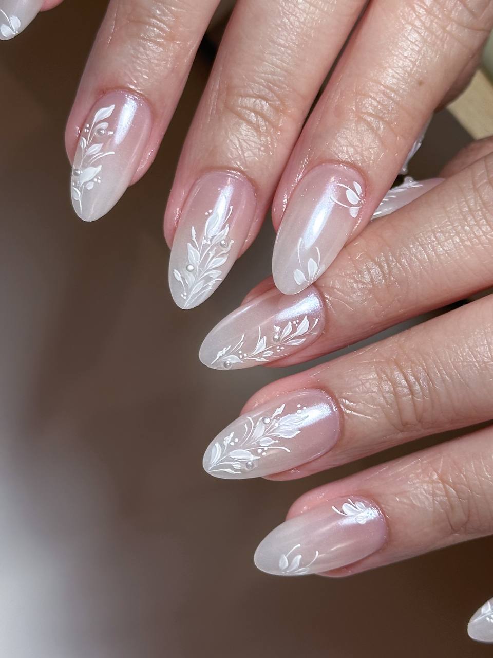 Frisky Glaze White Chrome Powder